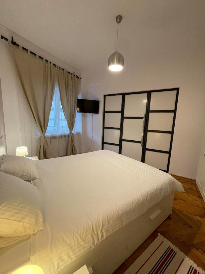 Interbellic Flat Apartment Bucureşti Ngoại thất bức ảnh