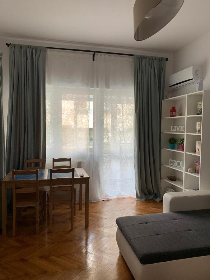 Interbellic Flat Apartment Bucureşti Ngoại thất bức ảnh